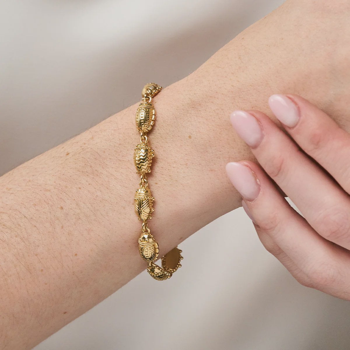 Scarab Petite Linear Link Bracelet 6"+1" / Gold