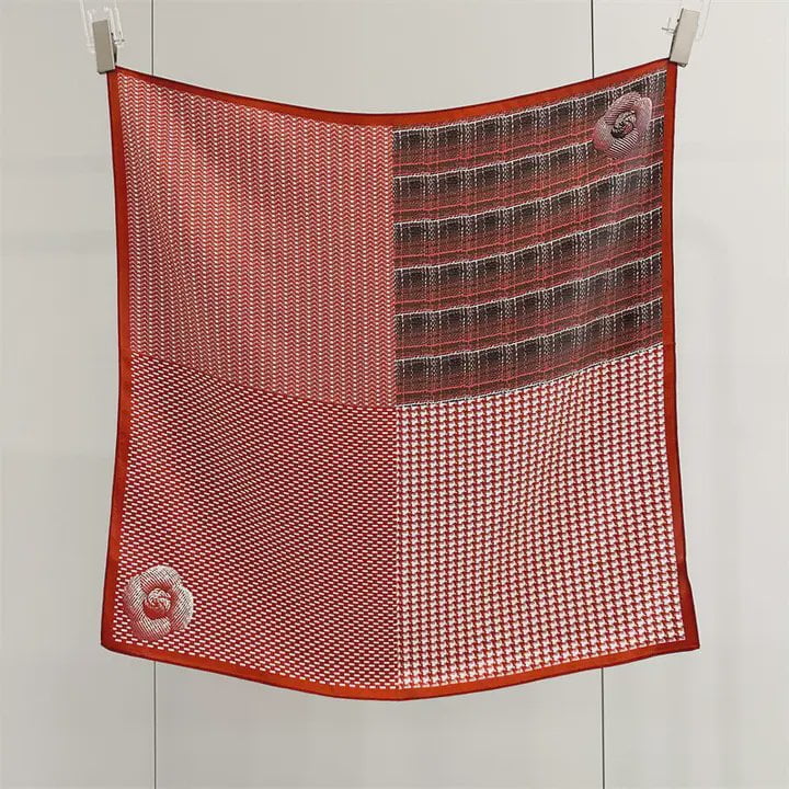 26" Plaid & Houndstooth Scarf / Red