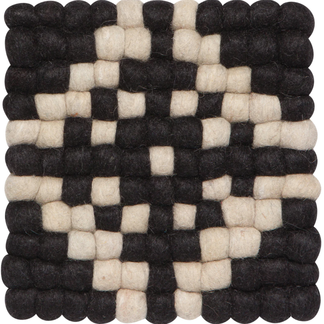 Black & White Dot Trivet