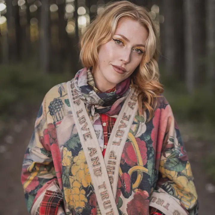 Fleece Cottage Cardigan Jacket / Friendship Love Truth