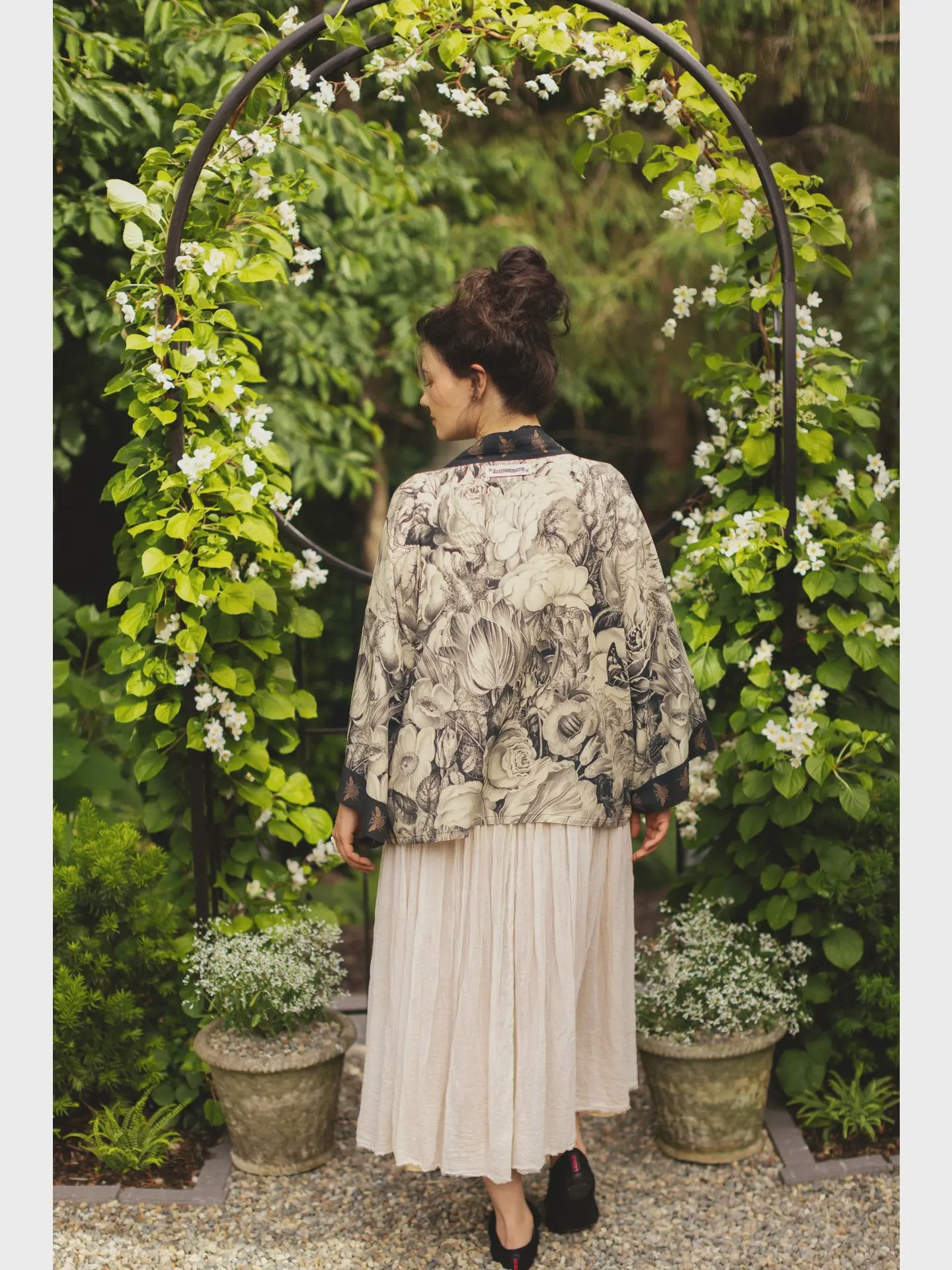 Pixie Duster Crop Kimono / Honey and The Moon
