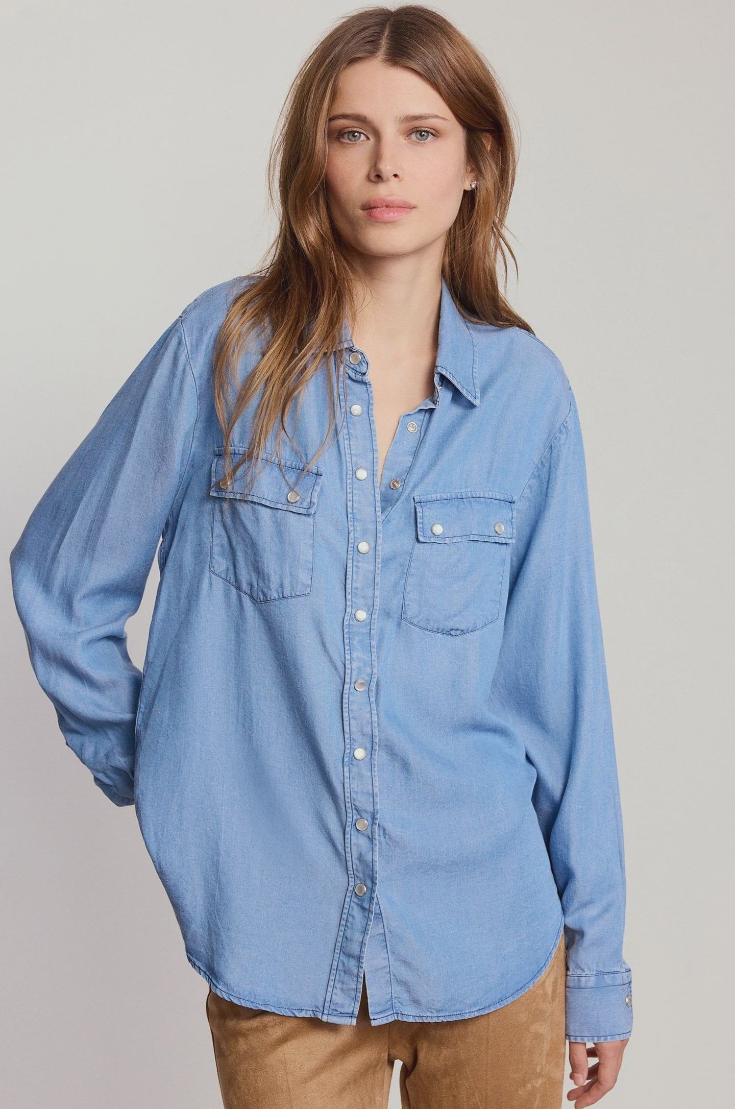 The Denim Shirt / Pearl Snaps