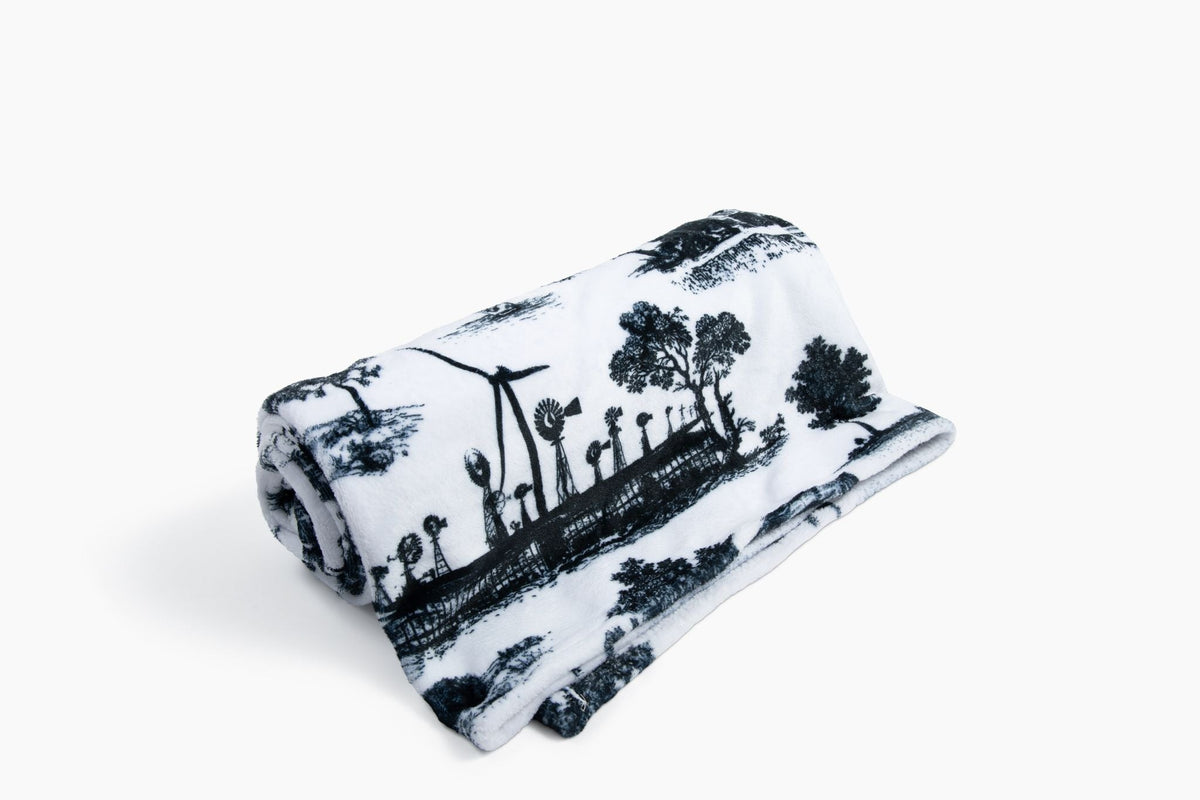 The Lubbock Toile™ Fleece Throw, Black — HHC Living