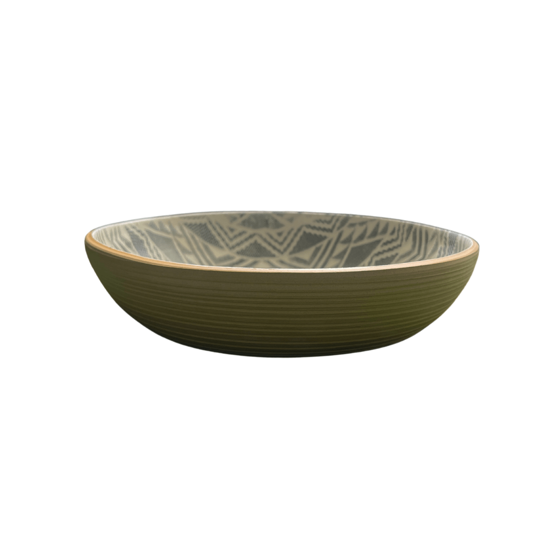 Medium Serving Bowl / Sierra Black